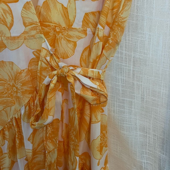XIX PALMS Wrap Dress (Orange/White) Size Large - Picture 4 of 6